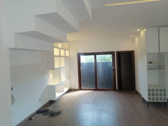 #38 - Casa para Venda em Maputo - Maputo