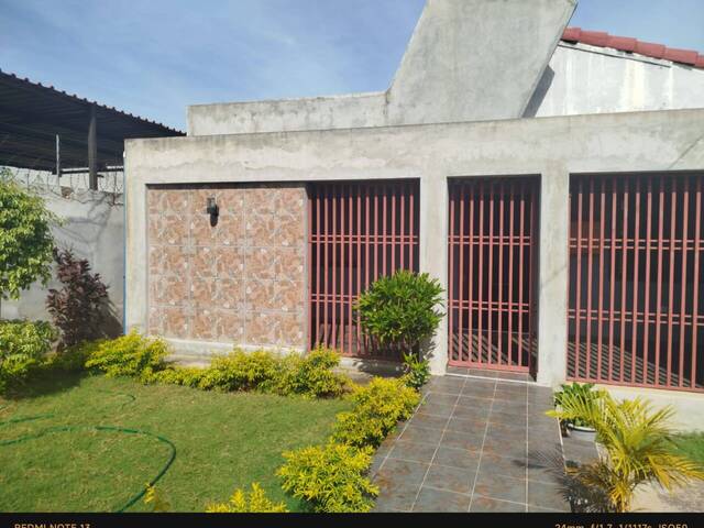 #98 - Casa para Venda em Maputo - Maputo