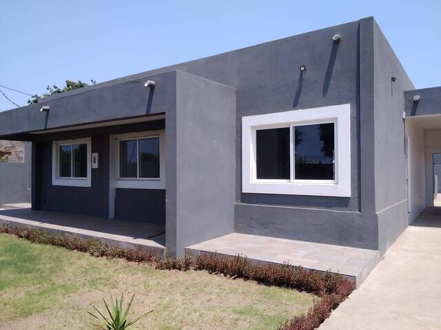 #100 - Casa para Venda em Maputo - Maputo
