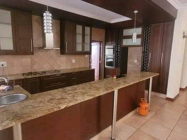 Casa para Arrendamento em Maputo - 5