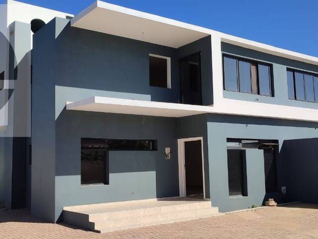 Casa para Arrendamento em Maputo - 2