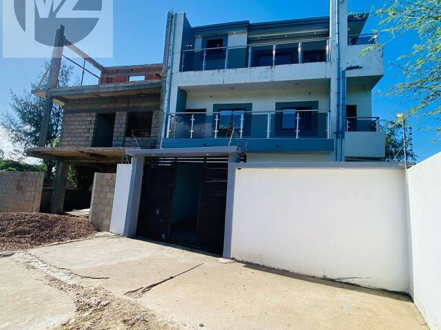 #363 - Casa para Venda em Maputo - Maputo - 1