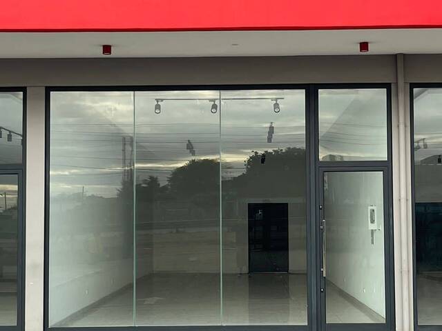 #425 - Loja para Venda em Maputo - Maputo