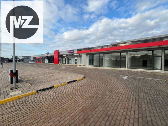 #425 - Loja para Venda em Maputo - Maputo