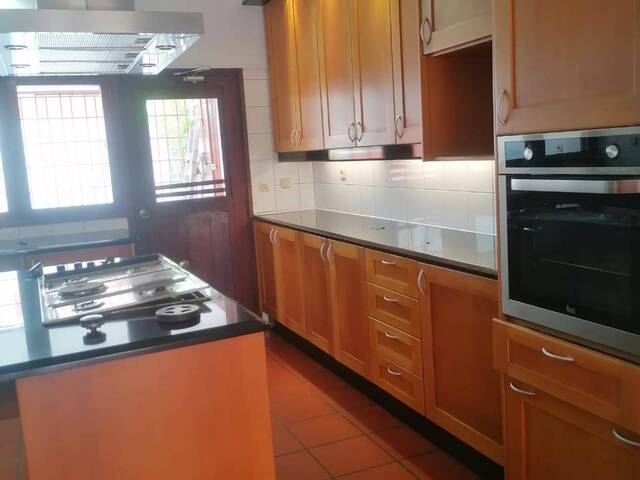 #579 - Casa para Venda em Maputo - Maputo - 1