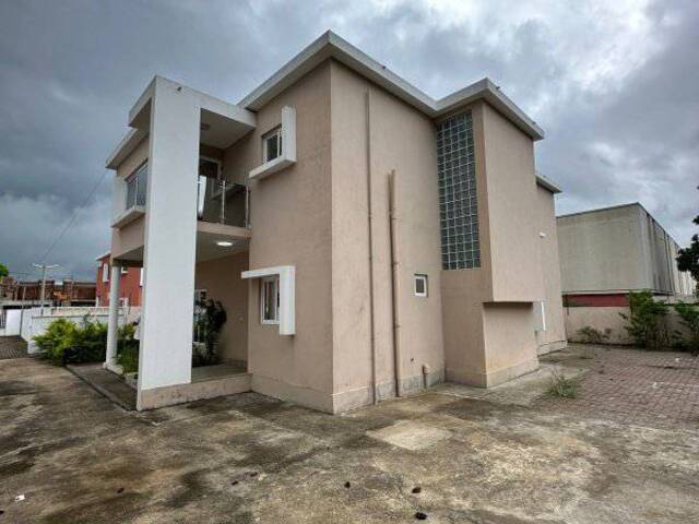Casa para Arrendamento em Maputo - 2