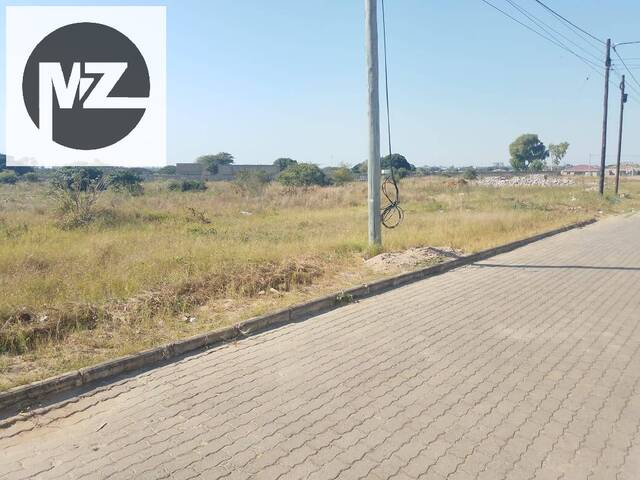#660 - Terreno para Venda em Maputo - Maputo - 1