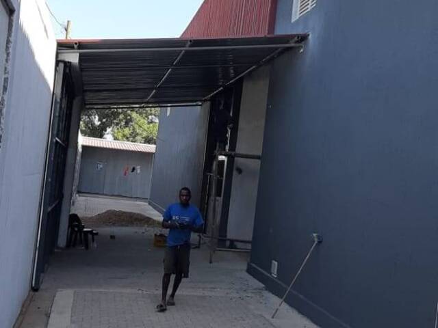 #755 - Loja para Venda em Maputo - Maputo
