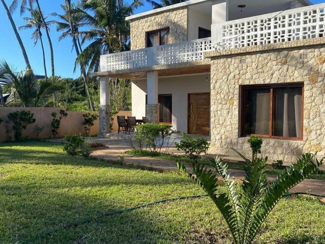 #813 - Casa para Arrendamento em Inhambane - Inhambane