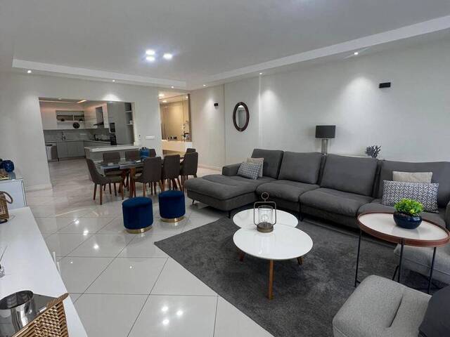 Apartamento para Arrendamento em Maputo - 2