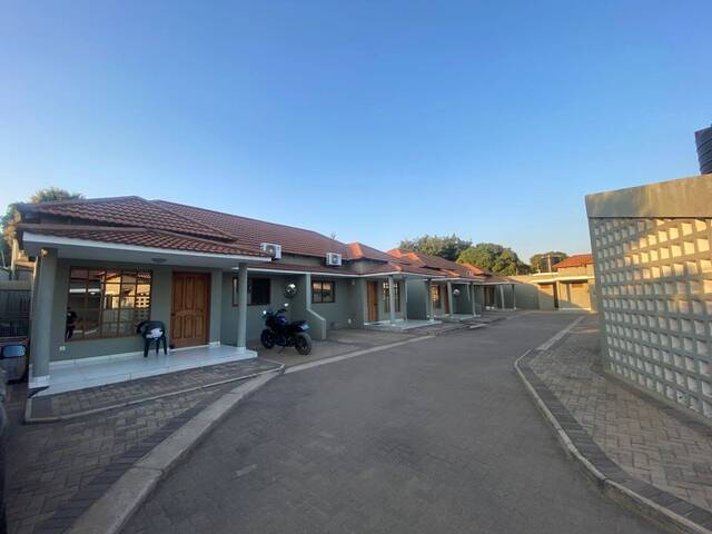 #873 - Casa para Arrendamento em Maputo - Maputo - 1