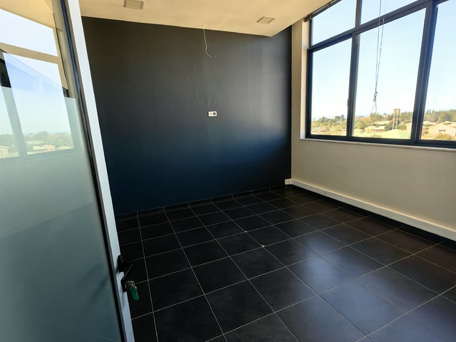 #886 - Sala para Locação em Maputo - Maputo