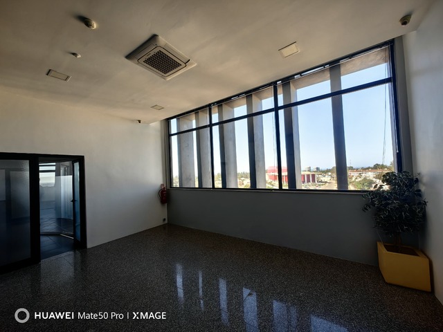 #886 - Sala para Locação em Maputo - Maputo