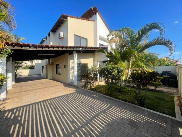 Casa para Arrendamento em Maputo - 2