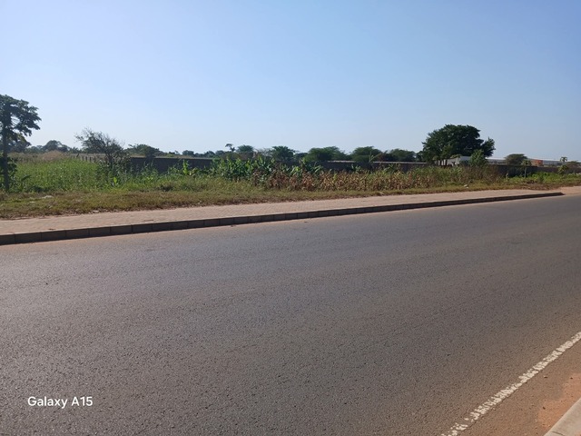 #1004 - Terreno para Venda em Maputo - Maputo