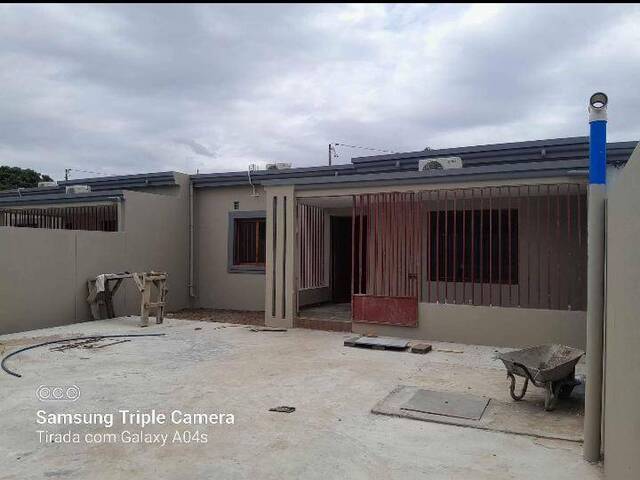 #1037 - Casa para Arrendamento em Maputo - Maputo - 1