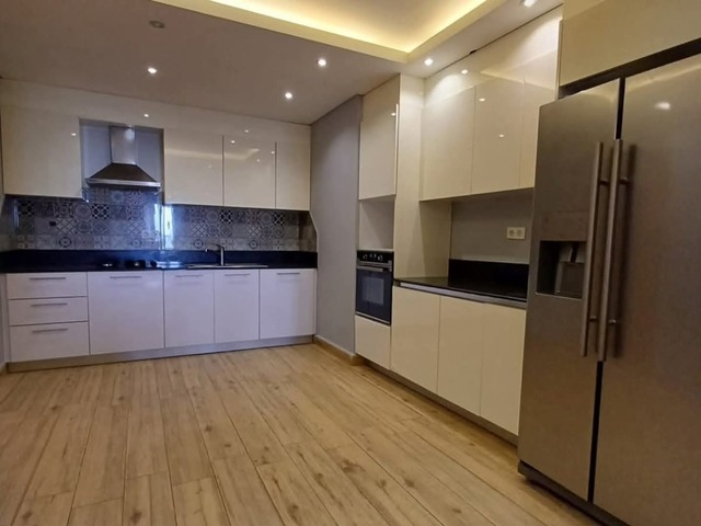 Apartamento para Arrendamento em Maputo - 5