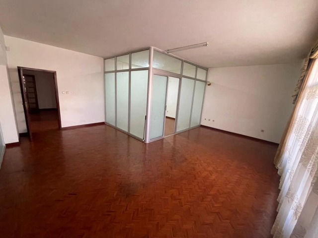 Casa para Arrendamento em Maputo - 4