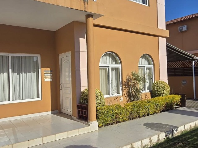 #1162 - Casa para Arrendamento em Maputo - Maputo - 1