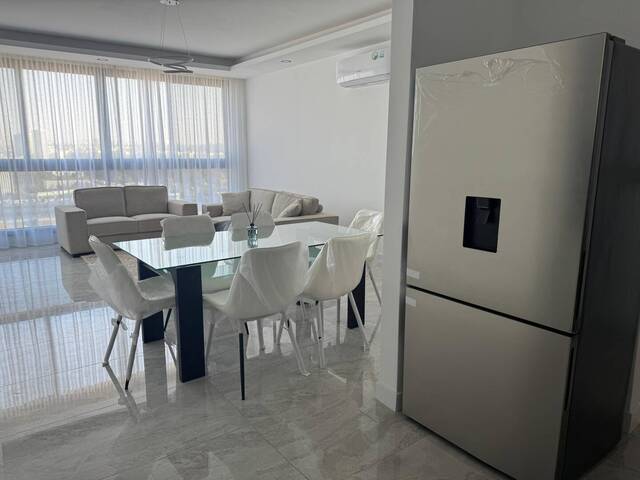 Apartamento para Arrendamento em Maputo - 2