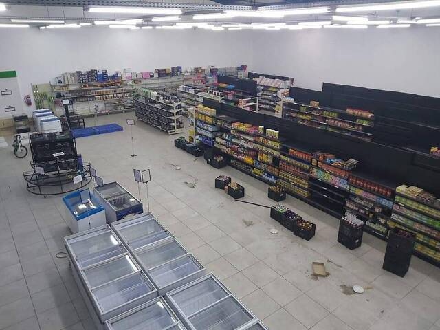 #1272 - Sala para Venda em Maputo - Maputo