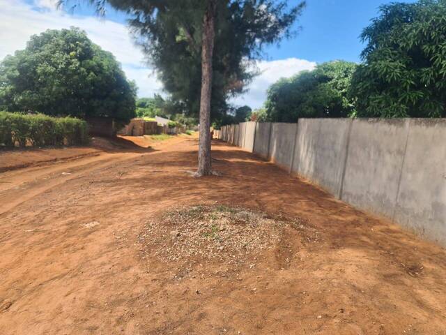 Terreno para Venda em Maputo - 4