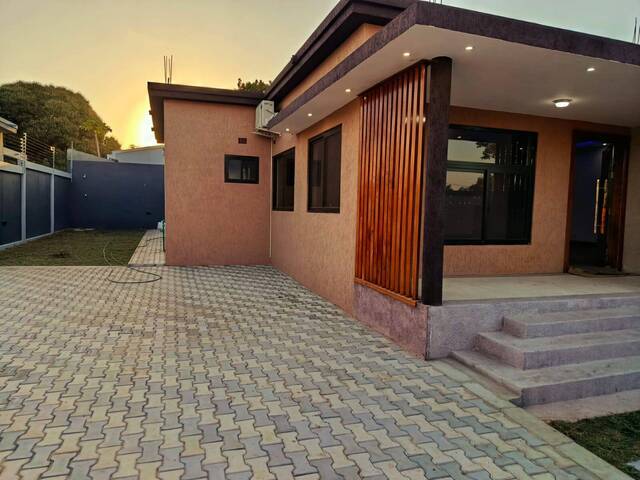 Casa para Arrendamento em Maputo - 2