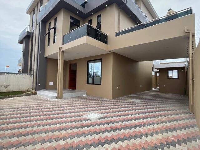 #1500 - Casa para Venda em Maputo - Maputo