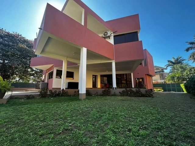 #1528 - Casa para Venda em Maputo - Maputo