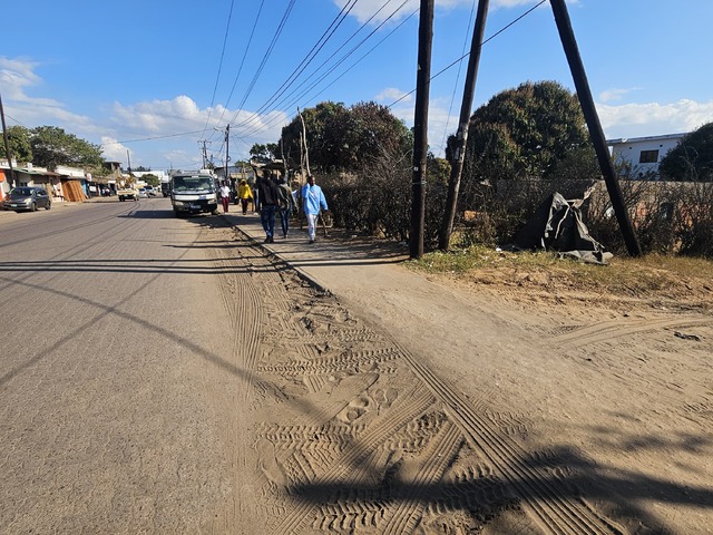 Terreno para Venda em Maputo - 3