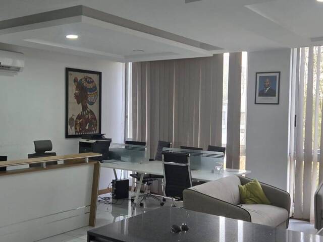 Venda em SOMMERSHIELD 2 - Maputo