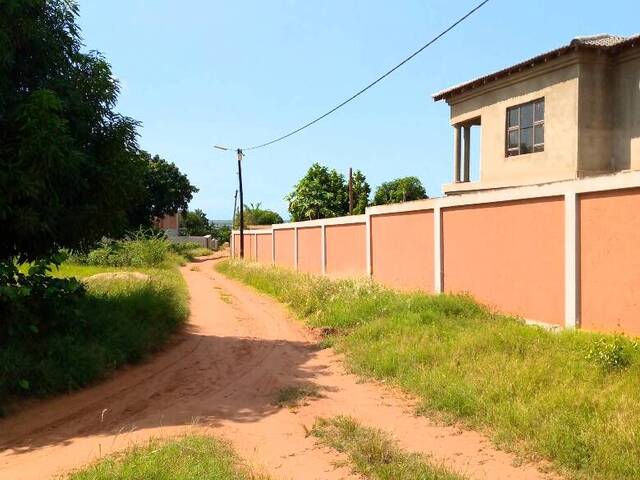 Terreno para Venda em Maputo - 3
