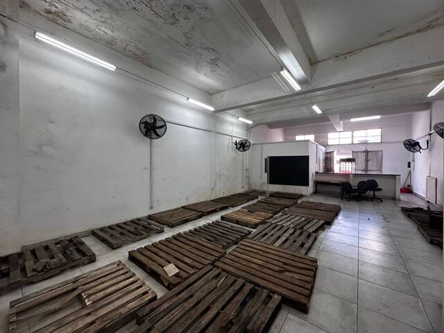 #1669 - Depósito para Arrendamento em Maputo - Maputo