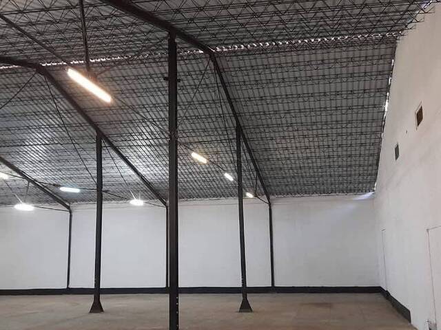 #1708 - Depósito para Arrendamento em Maputo - Maputo