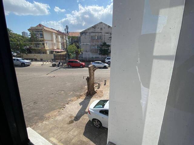#1716 - Escritório para Arrendamento em Maputo - Maputo