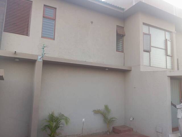 Casa para Arrendamento em Maputo - 4