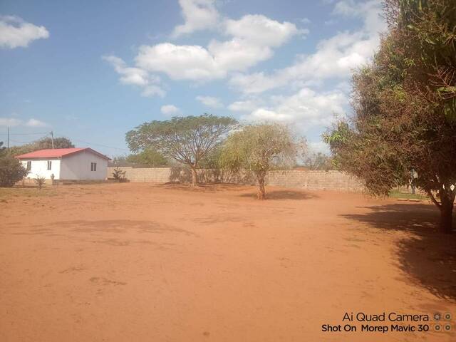Terreno para Venda em Maputo - 4