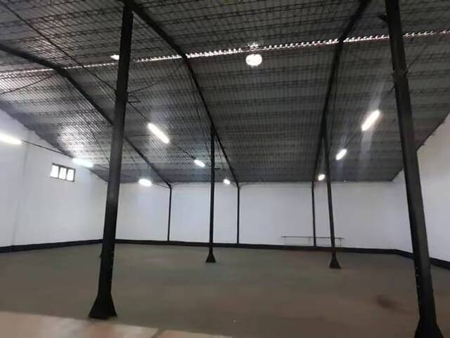 #1828 - Depósito para Venda em Maputo - Maputo