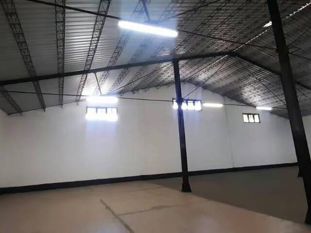 #1828 - Depósito para Venda em Maputo - Maputo