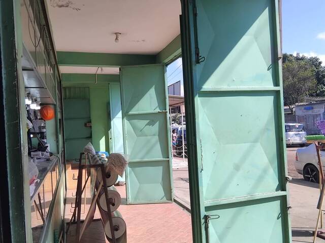 #1860 - Loja para Arrendamento em Maputo - Maputo