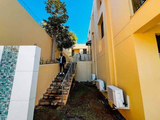 Casa para Arrendamento em Maputo - 4