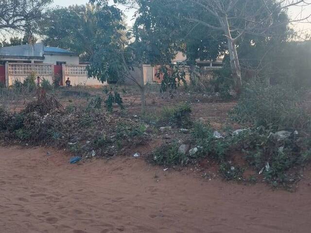 #1979 - Terreno para Venda em Maputo - Maputo