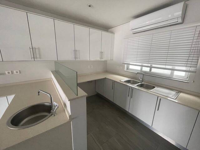 #2024 - Apartamento para Arrendamento em Maputo - Maputo