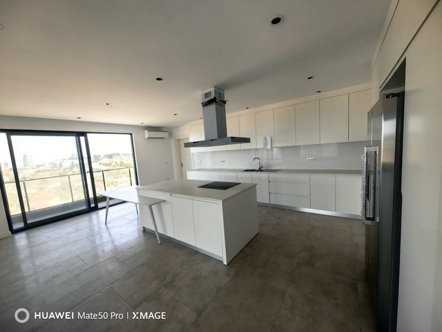 #2040 - Apartamento para Arrendamento em Maputo - Maputo