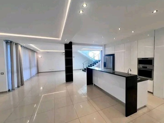 Casa para Arrendamento em Maputo - 4