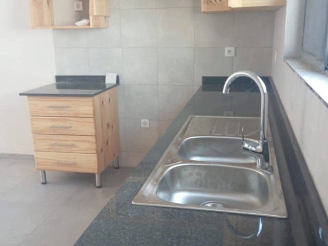 Casa para Arrendamento em Maputo - 4