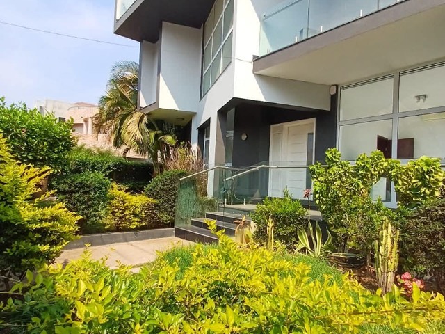 Casa para Arrendamento em Maputo - 2