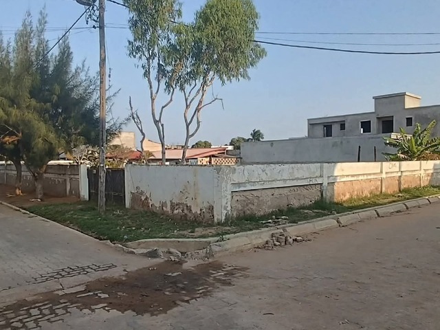#2285 - Terreno para Venda em Maputo - Maputo