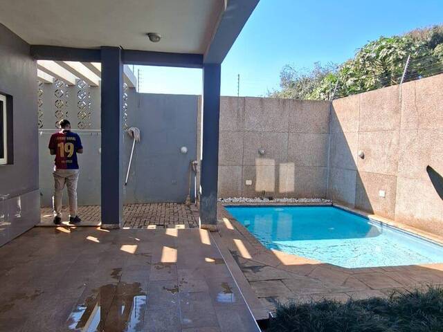 #2400 - Casa para Venda em Maputo - Maputo