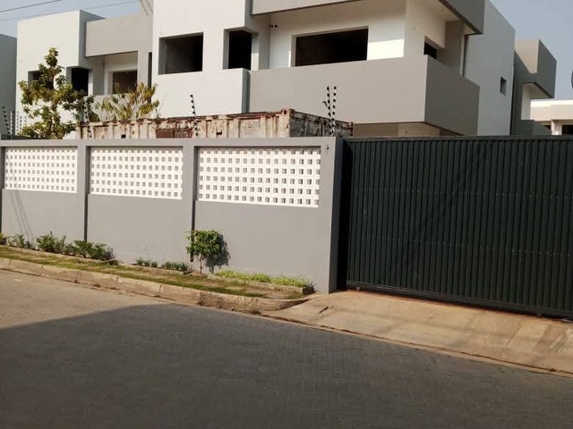 #2405 - Casa para Venda em Maputo - Maputo